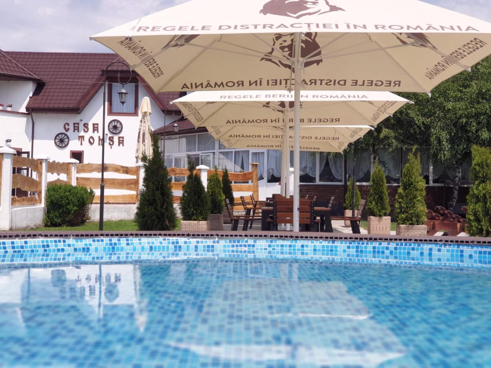 Casa Tomsa Bed & Breakfast Rozavlea Bagian luar foto